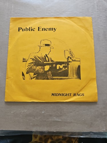 Public enemy - public, roland)